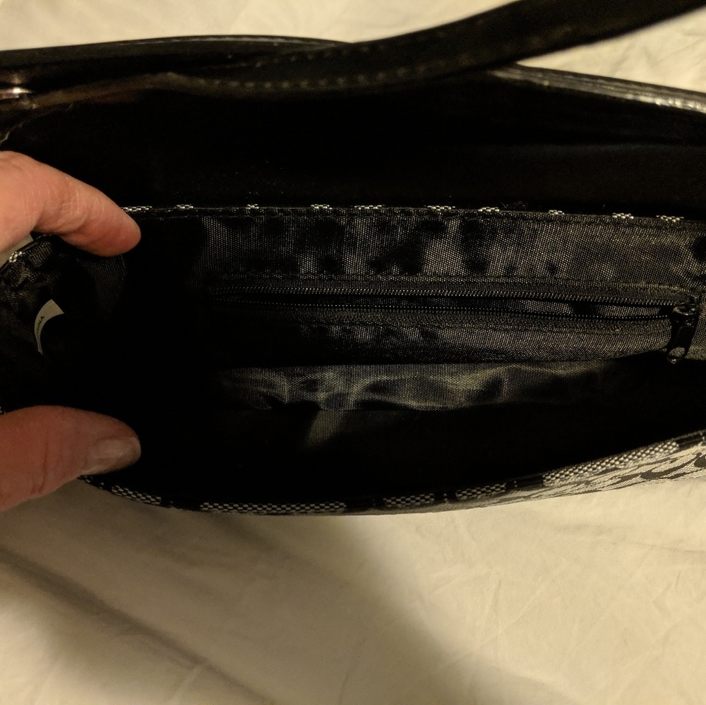 Purse - Picture 5 of 6
